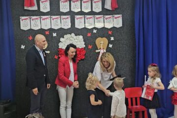 ŚWIĘTO FLAGI KONKURS RECYTATORSKI WIERSZE PATRIOTYCZNE