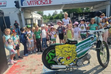 Rybki w odwiedzinach w Włókniarz Częstochowa