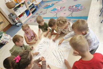 Edukacja przez ruch~wrzesień~jesienne drzewa