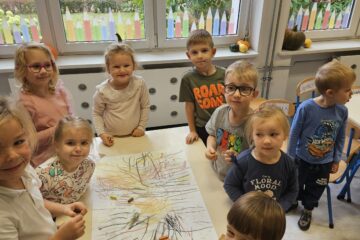 Edukacja przez ruch~wrzesień~jesienne drzewa