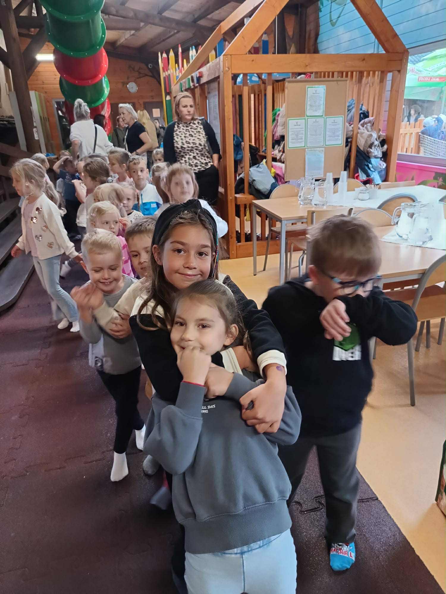 255d1835 7ce8 44c9 8ab5 d486ef1953be