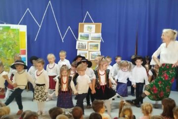 a85d71b6 7151 4b41 9732 8cb6e61eb38f