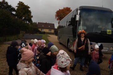 wycieczka do sadu powitanie pani jesieni w języku angielskim
