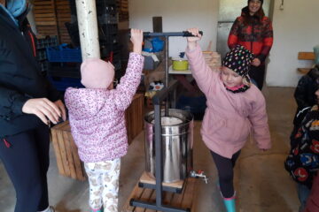 wycieczka do sadu powitanie pani jesieni w języku angielskim