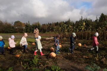 wycieczka do sadu powitanie pani jesieni w języku angielskim