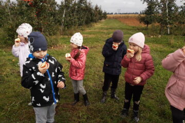 wycieczka do sadu powitanie pani jesieni w języku angielskim