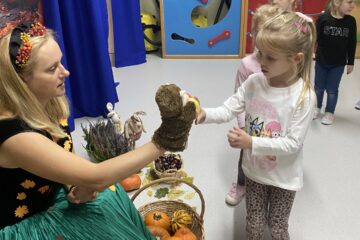 POETYCKE SPOTKANIE Z PANIĄ JESIENIĄ