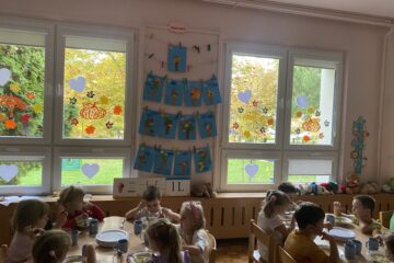 Akcja Antywojenny Łańcuch Białych Serc