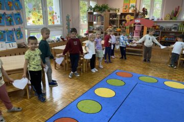 Akcja Antywojenny Łańcuch Białych Serc