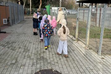 Wizyta w częstochowskim schronisku dla zwierząt. Przekazanie darów ze zbiórki.