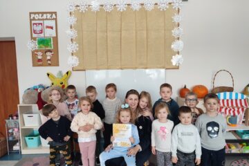 Popołudniowe czytanie z Mamą i Tatą w ramach Projektu Ogólnopolskiego GUZIK