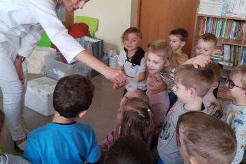 mały odkrywca suchy lód