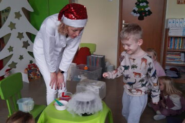 mały odkrywca suchy lód