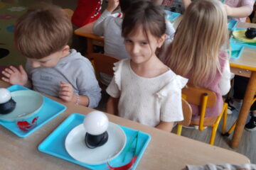 mały odkrywca suchy lód