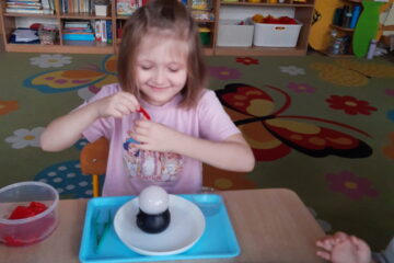 mały odkrywca suchy lód