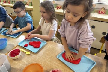 Mały odkrywca świat polimerów