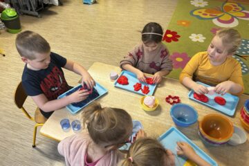 Mały odkrywca świat polimerów