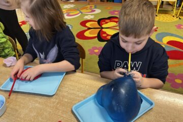 Mały odkrywca świat polimerów