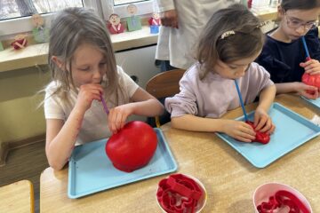 Mały odkrywca świat polimerów