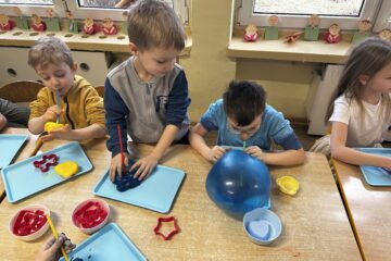 Mały odkrywca świat polimerów