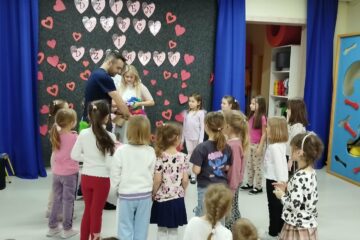 5a9bbab5 5299 490d b7dc f6525593c9d0