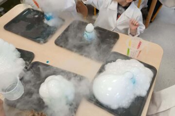 Warsztaty chemiczne z "Wesoło Mi"