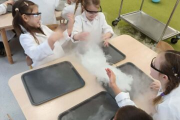 Warsztaty chemiczne z "Wesoło Mi"