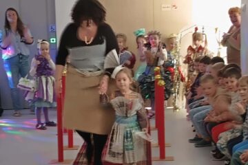 Ekologiczny pokaz mody w ramach projektu "Bądź Aktywny z Kuratorem"