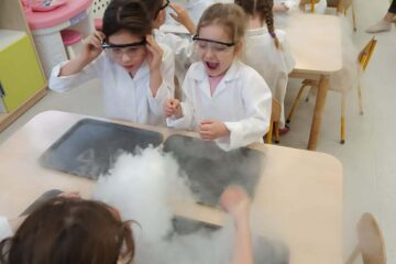 Warsztaty chemiczne z "Wesoło Mi"