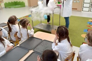 Warsztaty chemiczne z "Wesoło Mi"