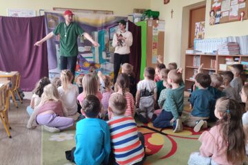 Teatrzyk "Niespodzianka od serca"