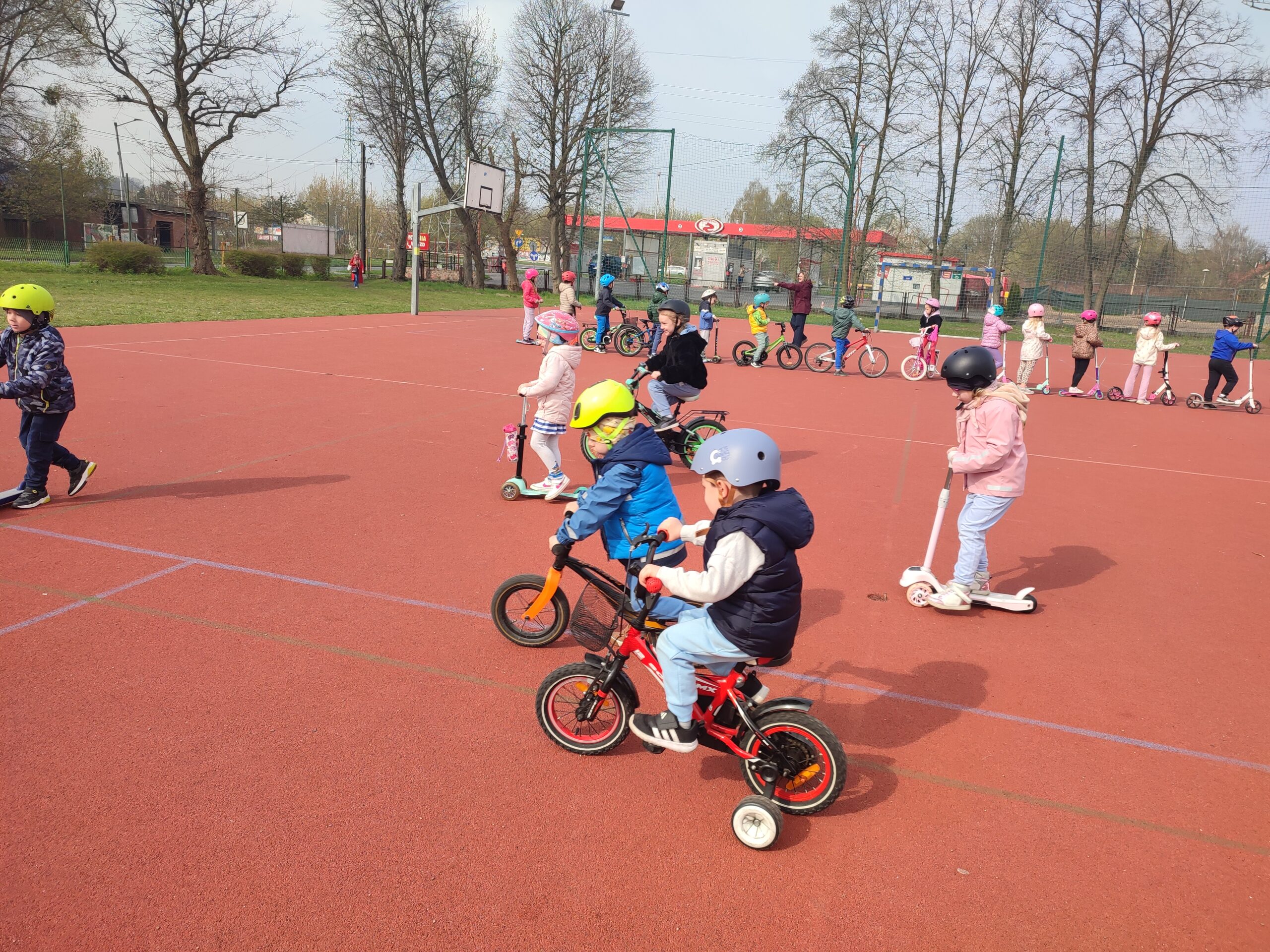 Rajd rowerowo hulajnogowy