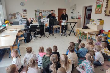 Na werblu i bębnie hałasujemy bezbłędnie audycja muzyczna