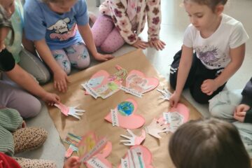 Messenger creation A1B0F4A9 B15F 4283 A244 5DE2EE335BC6