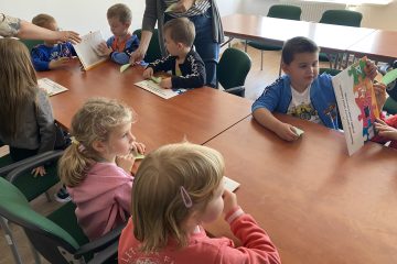 Cała Polska czyta dzieciom wizyta w bibliotece WOM