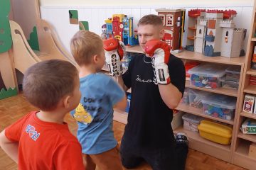 Zajęcia sportowe z boksu i teakwondo