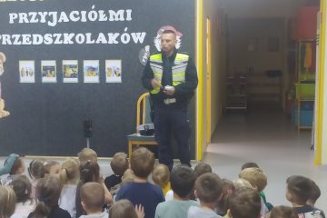 POLICJANT W PRZEDSZKOLU