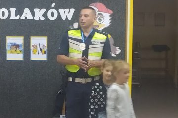 POLICJANT W PRZEDSZKOLU