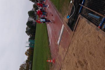 Wycieczka Wycieczka na Stadion Budowlani Częstochowski Klub Sportowy na Olimpijskie zmagania przedszkolaków. Pokój i szacunek to ważna sprawa. Liczy się sport i dobra zabawa.