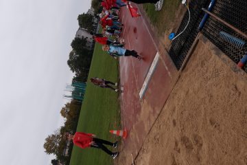 Wycieczka Wycieczka na Stadion Budowlani Częstochowski Klub Sportowy na Olimpijskie zmagania przedszkolaków. Pokój i szacunek to ważna sprawa. Liczy się sport i dobra zabawa.