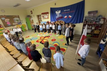 Udział w występie Krasnoludków z okazji Święta Niepodległości