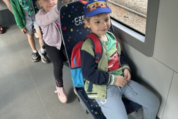Wycieczka tramwajem do sali zabaw "Bawidomek"