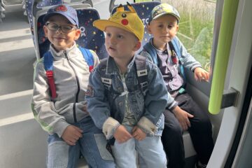Wycieczka tramwajem do sali zabaw "Bawidomek"