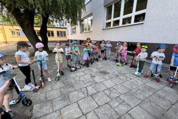 Powitanie lata z hulajnogą