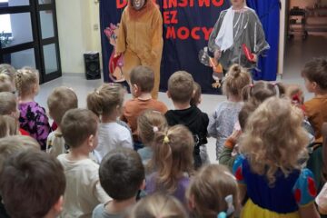 Teatrzyk kukiełkowy z Leosią i Bielusiem