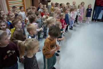 Teatrzyk kukiełkowy z Leosią i Bielusiem