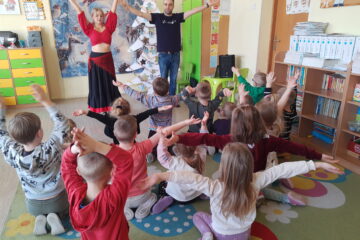zajęcia muzyczne "tańce karnawałowe"