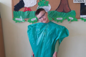 Projekt ‘Bądź aktywny z kuratorem’ Ekologiczny pokaz mody